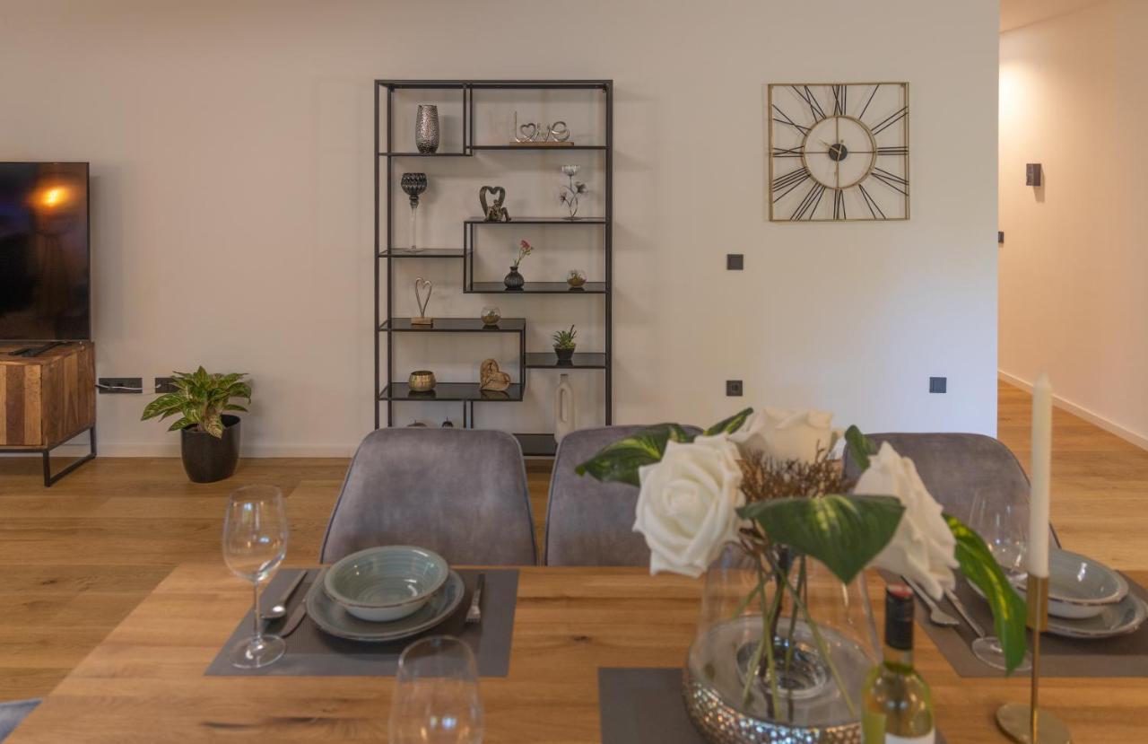 Sweethome - Luxus Pur - Grosse Kueche, 2 Baeder, 2 Terrassen Ottobrunn Zewnętrze zdjęcie